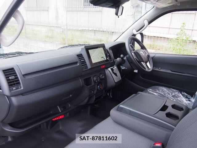 Toyota HIACE VAN 2026-05 7219396-5