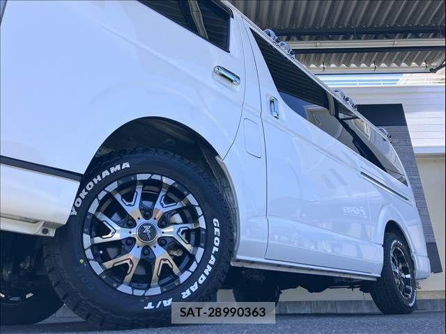 Toyota HIACE VAN 2024-06 7219382-9