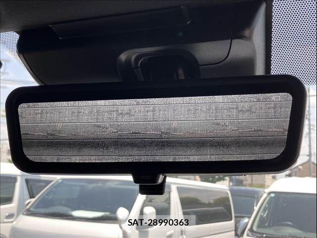 Toyota HIACE VAN 2024-06 7219382-17