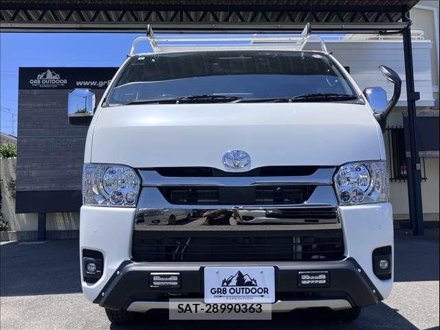 Toyota HIACE VAN 2024-06 7219382-1