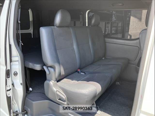 Toyota HIACE VAN 2024-06 7219382-7