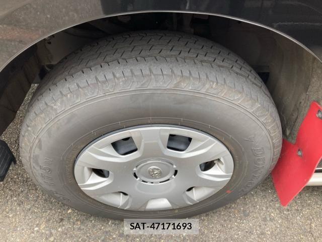 Toyota HIACE VAN 2022-12 7219378-7