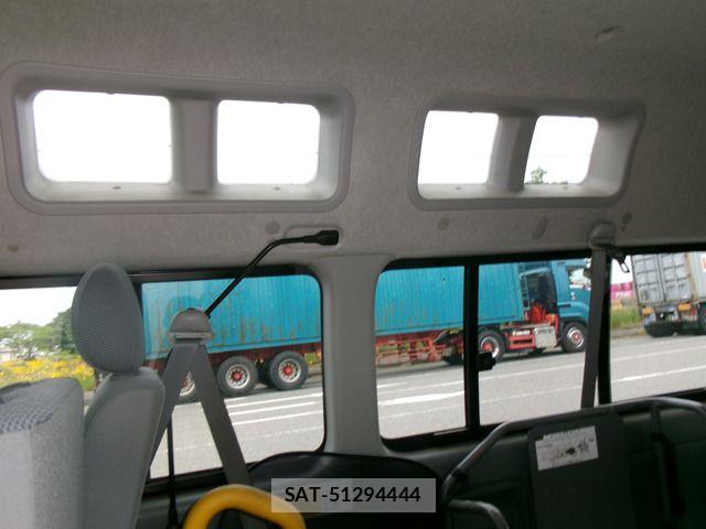 Toyota HIACE VAN 2010-03 7219345-17
