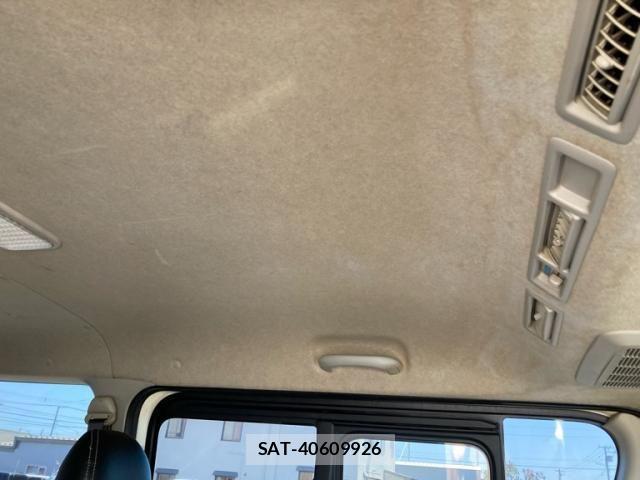 Toyota HIACE VAN 2018-05 7219357-18