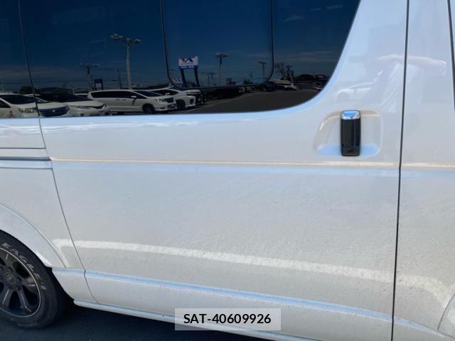 Toyota HIACE VAN 2018-05 7219357-2