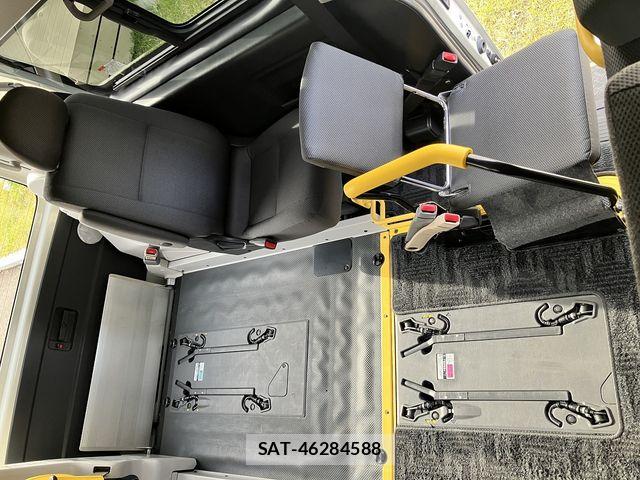 Toyota HIACE VAN 2020-03 7219372-16