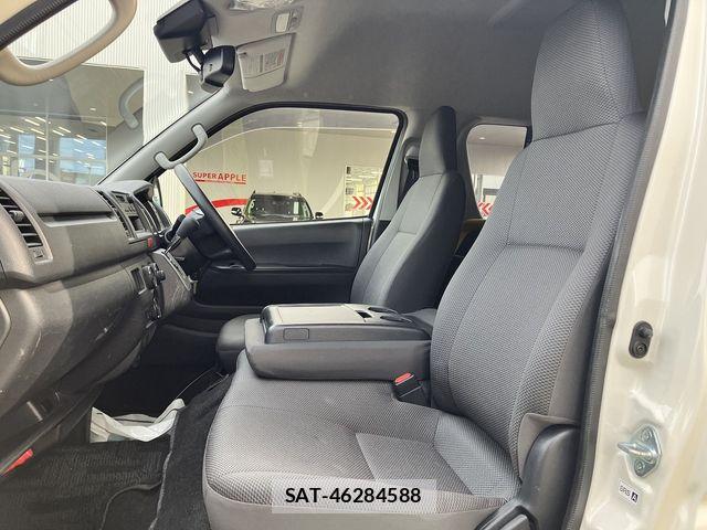 Toyota HIACE VAN 2020-03 7219372-29