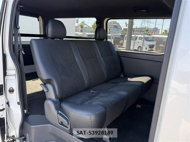 Toyota HIACE VAN 2020-07 7219373-15