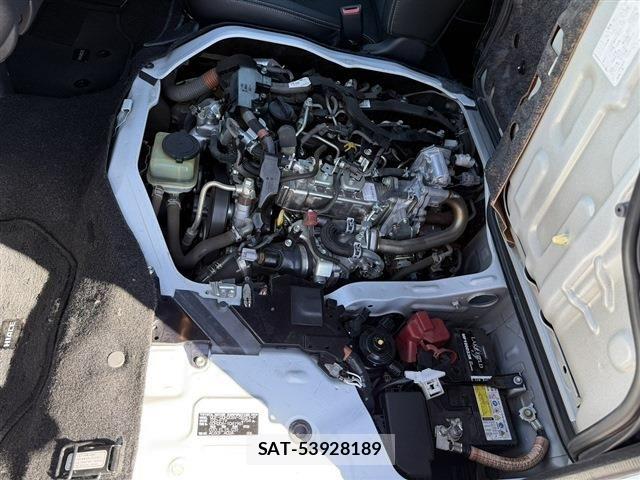 Toyota HIACE VAN 2020-07 7219373-19