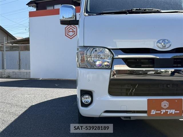 Toyota HIACE VAN 2020-07 7219373-24
