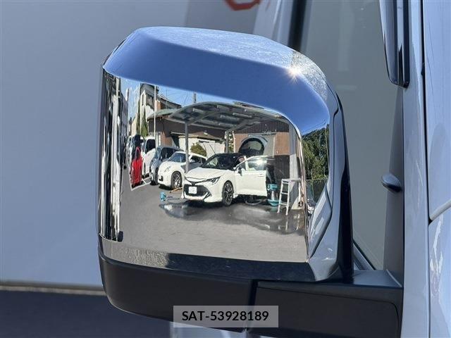 Toyota HIACE VAN 2020-07 7219373-28