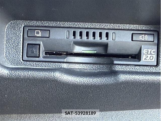 Toyota HIACE VAN 2020-07 7219373-6