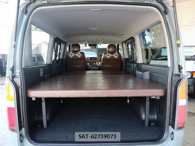 Toyota HIACE VAN 2025-01 7219379-9