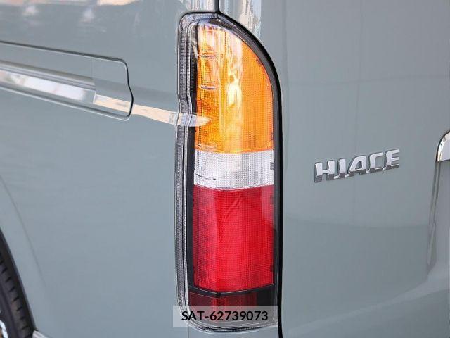 Toyota HIACE VAN 2025-01 7219379-14
