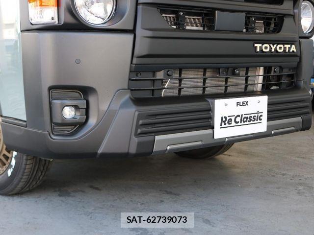 Toyota HIACE VAN 2025-01 7219379-16