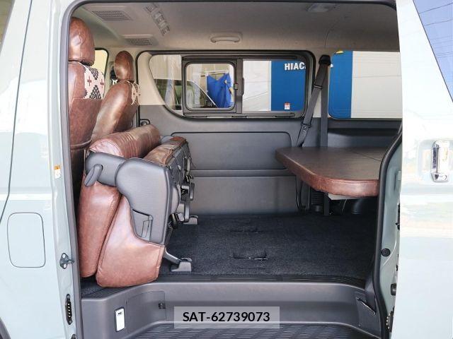 Toyota HIACE VAN 2025-01 7219379-8