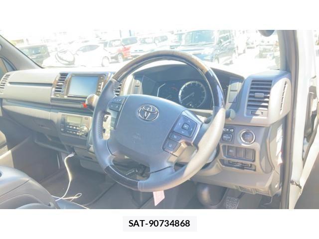 Toyota HIACE VAN 2022-02 7219375-16