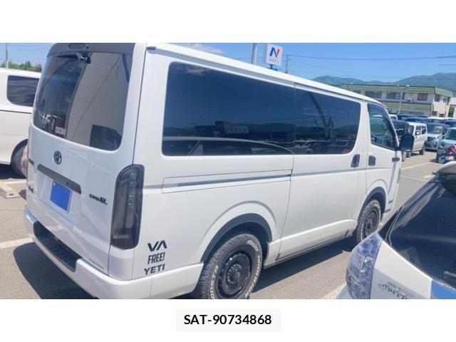 Toyota HIACE VAN 2022-02 7219375-8
