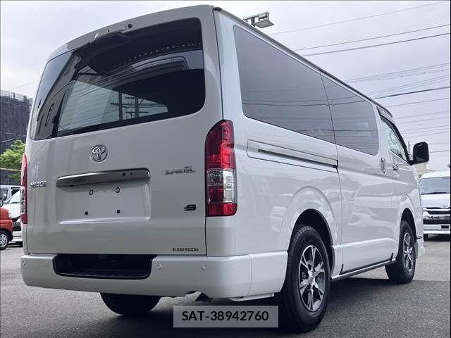 Toyota HIACE VAN 2025-05 7219388-14