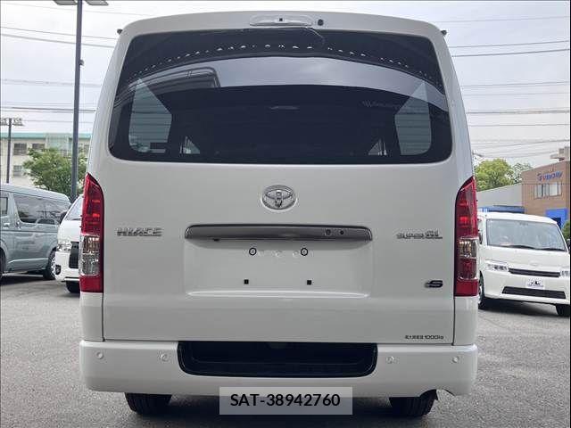 Toyota HIACE VAN 2025-05 7219388-2