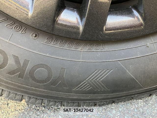 Toyota HIACE VAN 2025-09 7219389-17