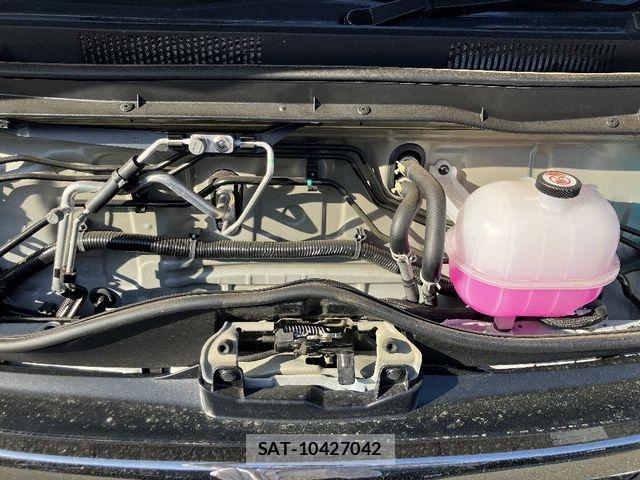 Toyota HIACE VAN 2025-09 7219389-18