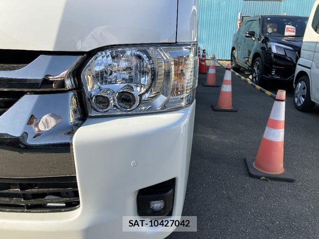 Toyota HIACE VAN 2025-09 7219389-19