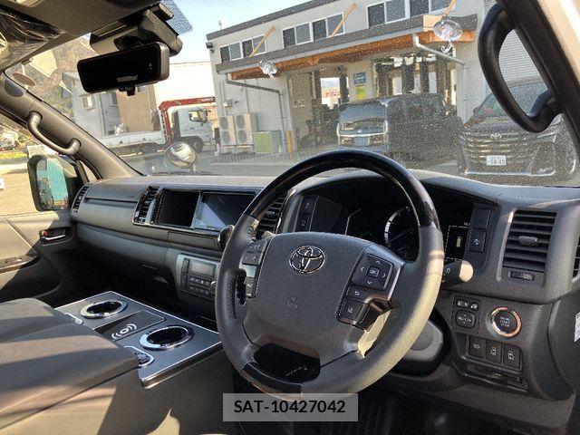 Toyota HIACE VAN 2025-09 7219389-3