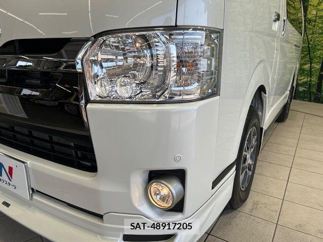 Toyota HIACE VAN 2019-07 7219359-12