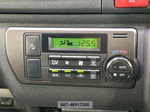 Toyota HIACE VAN 2019-07 7219359-5