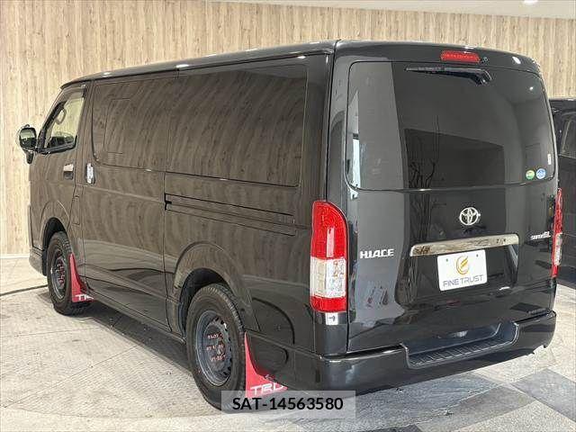 Toyota HIACE VAN 2019-11 7219360-18