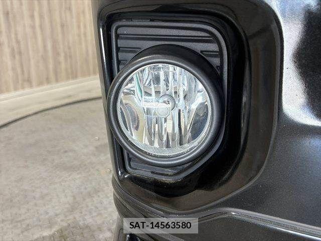 Toyota HIACE VAN 2019-11 7219360-23
