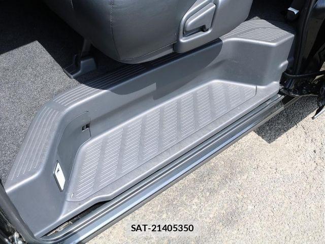 Toyota HIACE VAN 2017-01 7219350-13