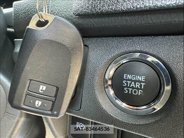 Toyota HIACE VAN 2025-10 7219391-17