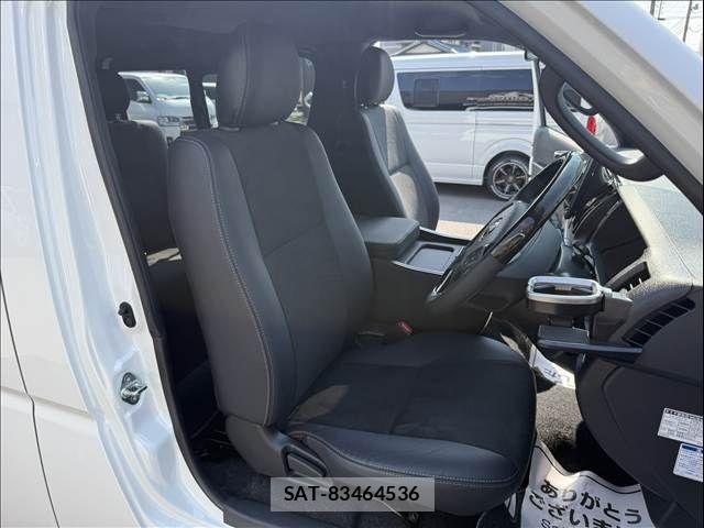 Toyota HIACE VAN 2025-10 7219391-8
