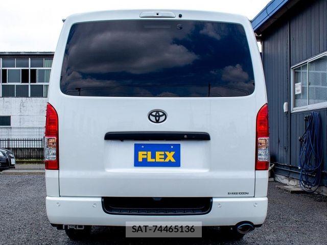 Toyota HIACE VAN 2022-01 7219371-12