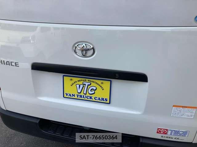 Toyota HIACE VAN 2019-03 7219358-15