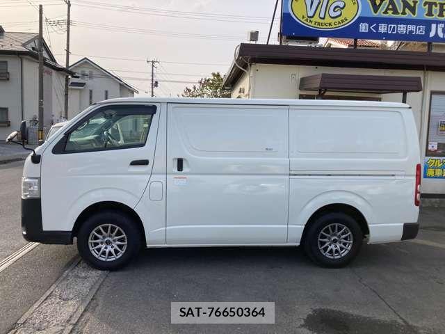 Toyota HIACE VAN 2019-03 7219358-18