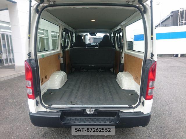 Toyota HIACE VAN 2022-02 7219384-17