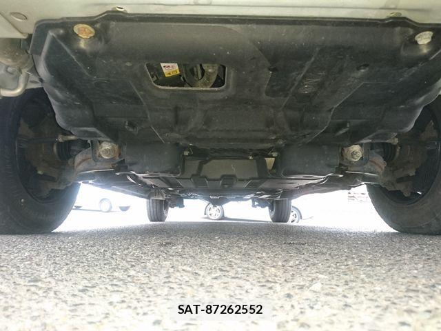 Toyota HIACE VAN 2022-02 7219384-28