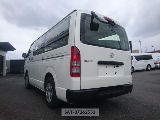 Toyota HIACE VAN 2022-02 7219384-2