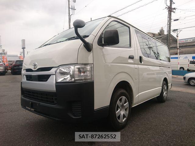 Toyota HIACE VAN 2022-02 7219384-4