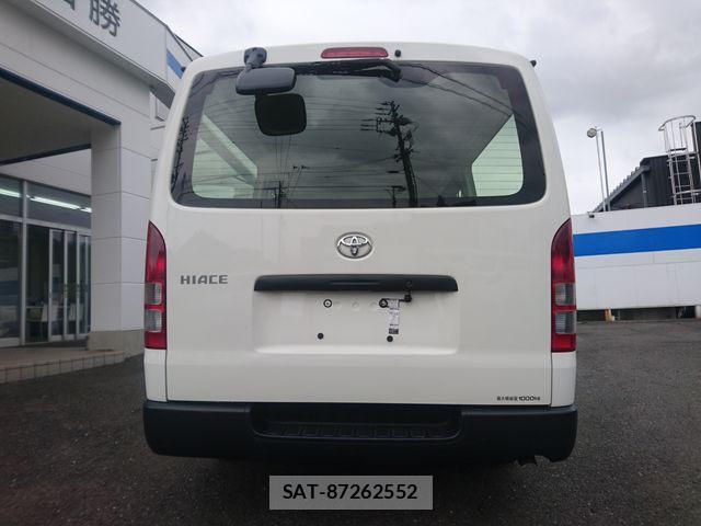 Toyota HIACE VAN 2022-02 7219384-7