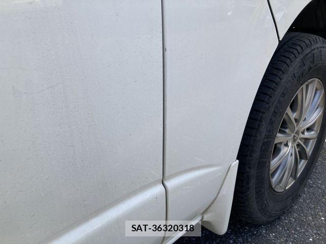Toyota HIACE VAN 2021-04 7219370-17