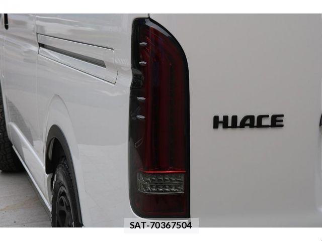 Toyota HIACE VAN 2026-01 7219392-9
