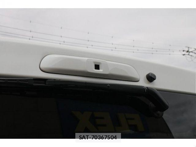 Toyota HIACE VAN 2026-01 7219392-11