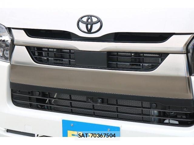 Toyota HIACE VAN 2026-01 7219392-4