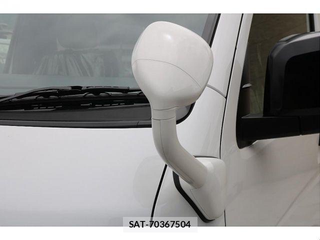 Toyota HIACE VAN 2026-01 7219392-6
