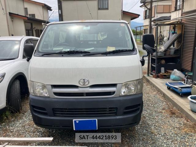Toyota HIACE VAN 2005-10 7219349-0
