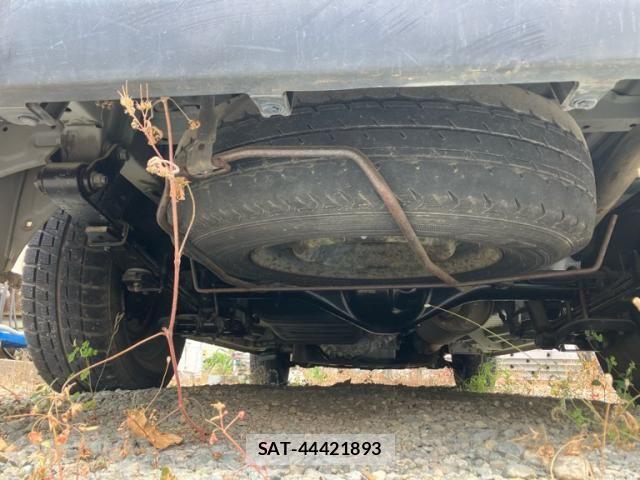 Toyota HIACE VAN 2005-10 7219349-15